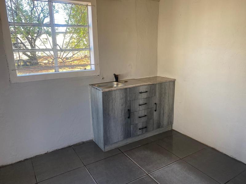 To Let 2 Bedroom Property for Rent in Ezibeleni Eastern Cape